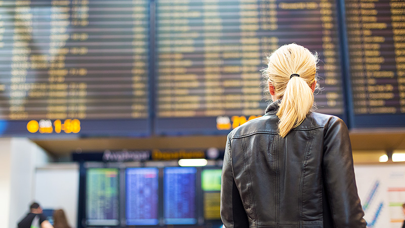 Marquee-VE-GirlAtTheAirport-800x450